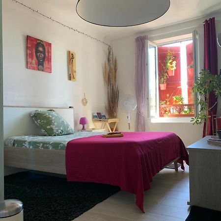 Apartmán Belle Chambre Au Coeur De Bayonne Exteriér fotografie