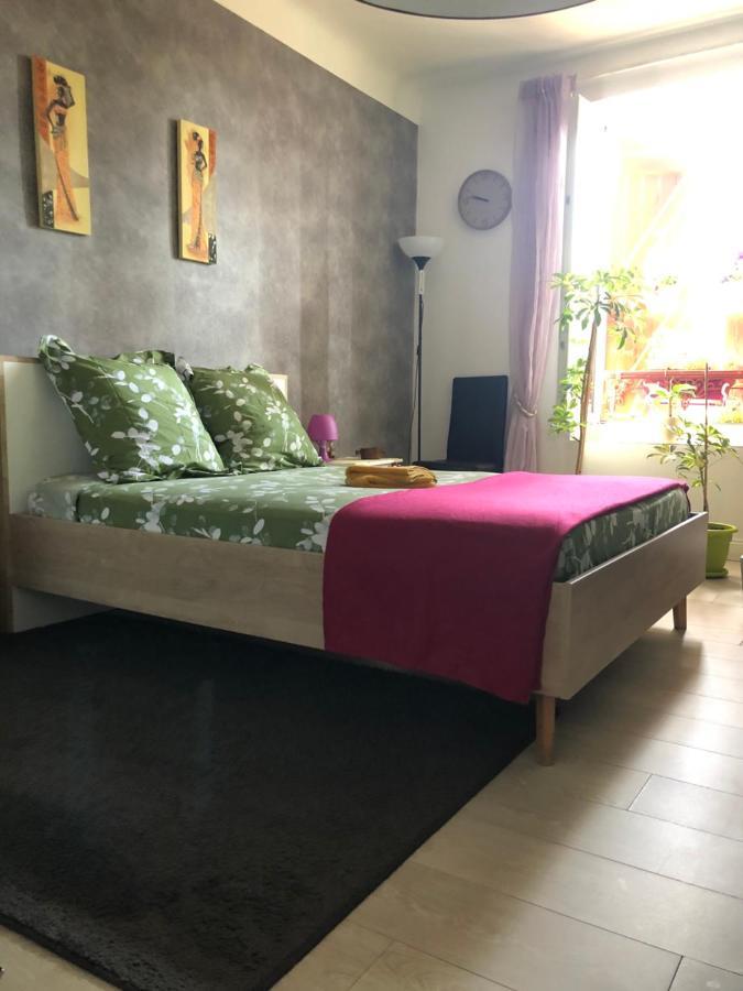 Apartmán Belle Chambre Au Coeur De Bayonne Exteriér fotografie